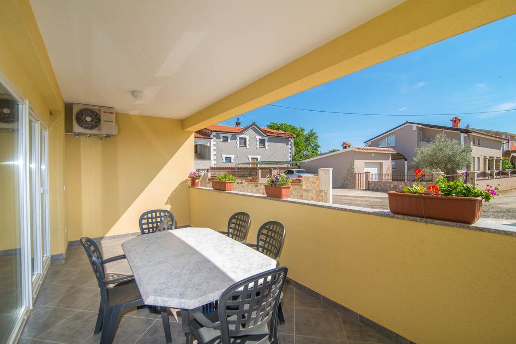 Apartment Una 2 بولا المظهر الخارجي الصورة
